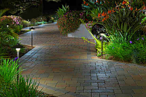 Guide to Selecting Outdoor Pathway Lights