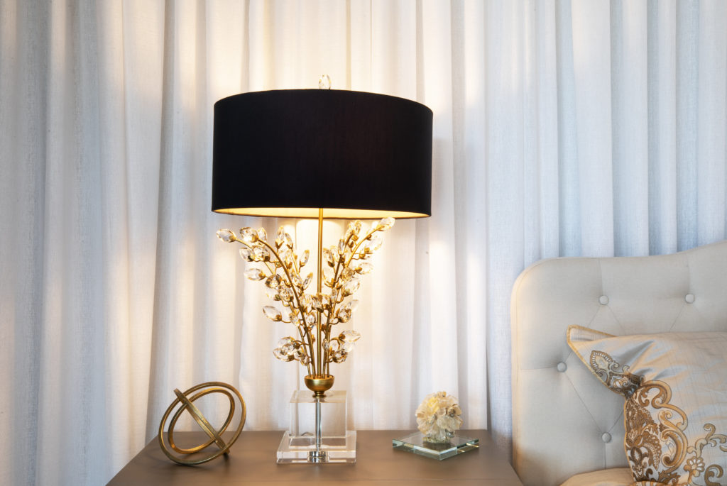 revidere spille klaver justering 12 Table Lamps That Light Up Your Living Room