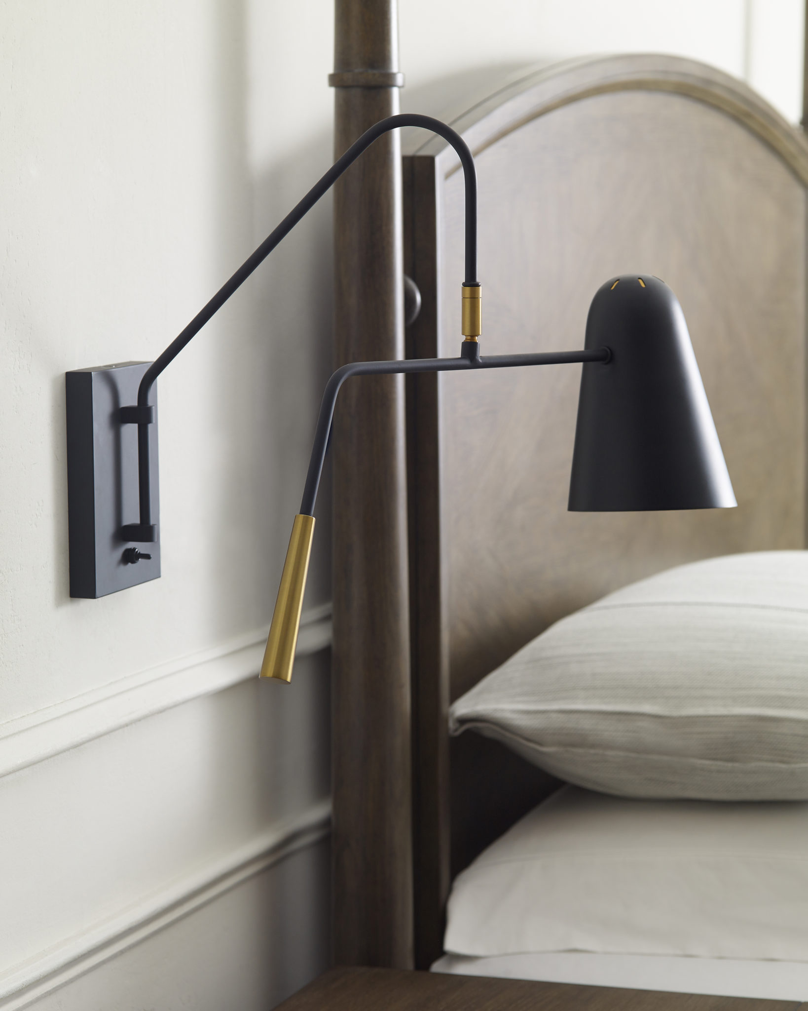 7 Best Wall Lighting Ideas for Your Bedside