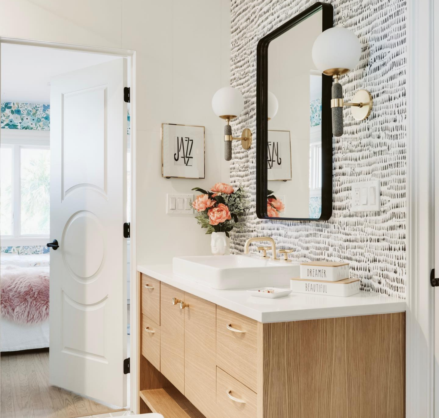 What Is the Most Flattering Lighting for a Bathroom?