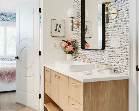 What Is the Most Flattering Lighting for a Bathroom?