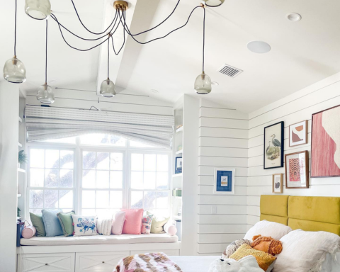 Layering Light with Hanging Lights for a Cozy and Inviting Bedroom
