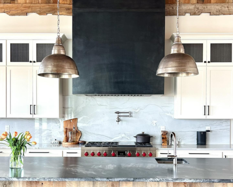 Four Modern Rustic Farmhouse Kitchen Lighting Ideas